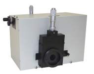 Oriel 77250 1/8 m hand operated monochromator